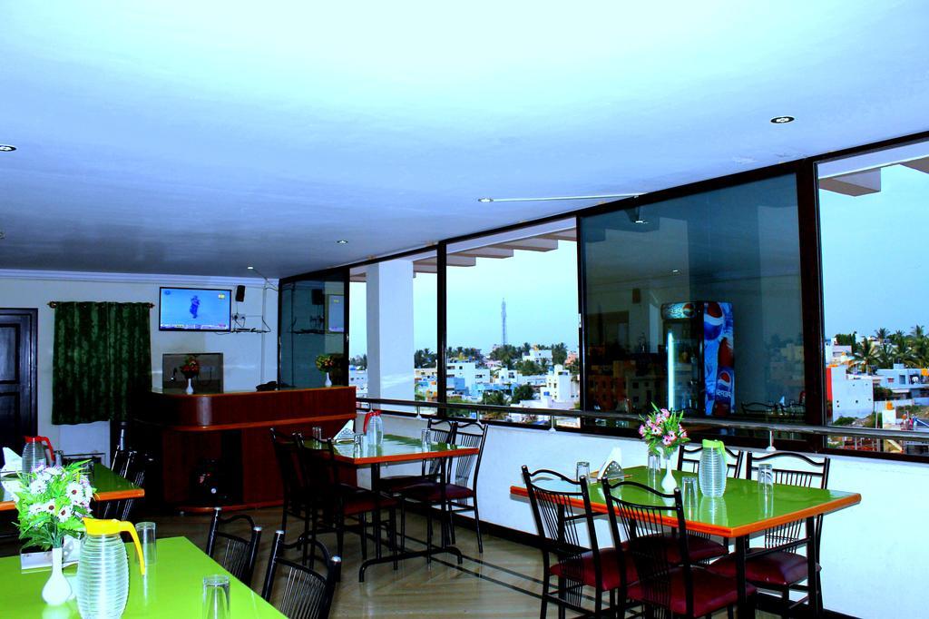 Oyo 1900 Hotel Olive Residency Mysore Exterior foto